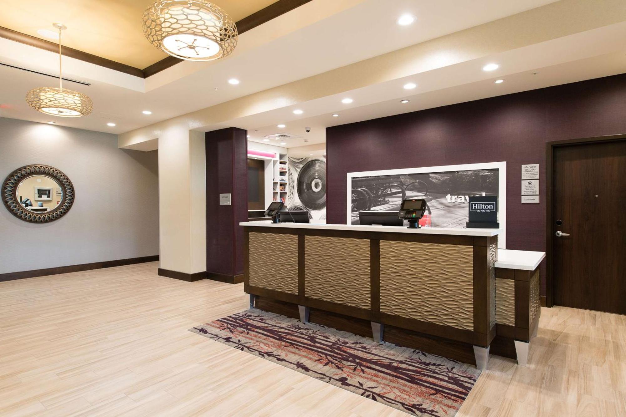 Hampton Inn And Suites Fayetteville, Nc Экстерьер фото