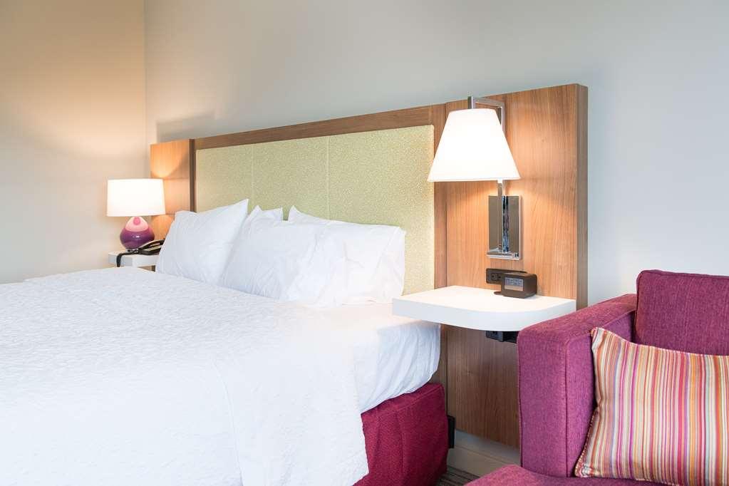 Hampton Inn And Suites Fayetteville, Nc Номер фото